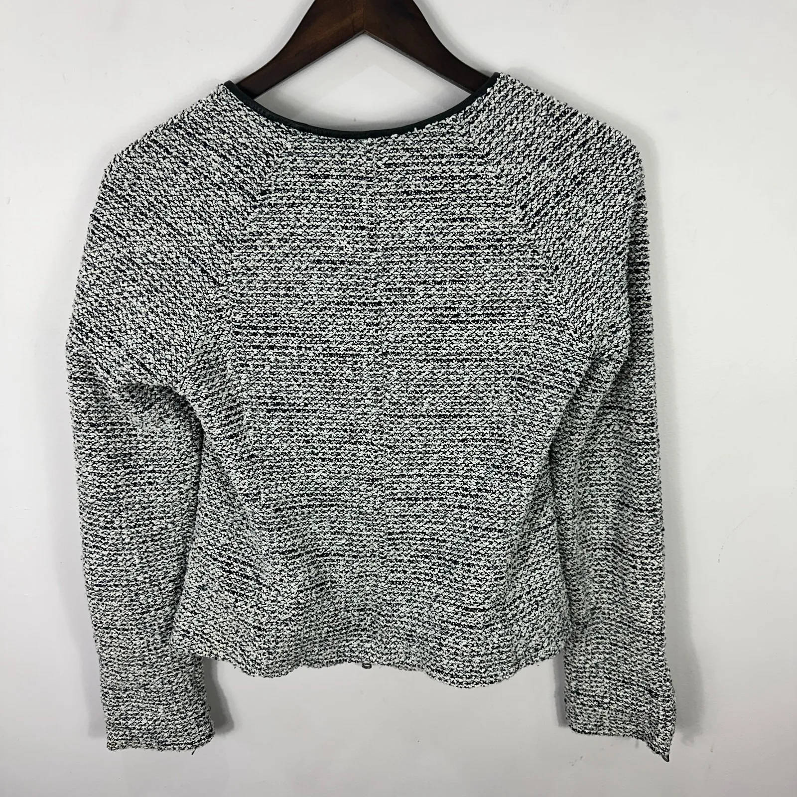 Club Monaco Boucle Zip Jacket Womens Small Black White Quiet Luxury Minimalist - Image 4