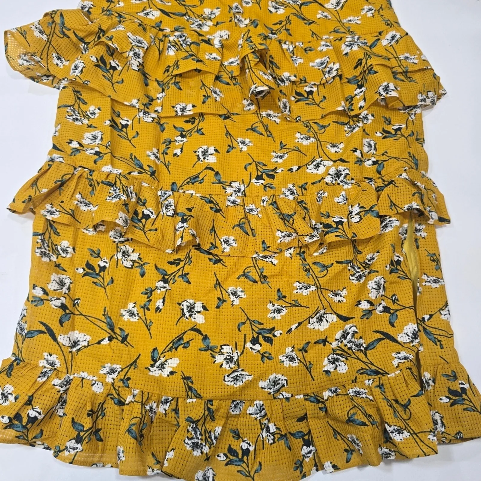 Tularosa Lily Dress in Yellow Dolly Floral Small - Image 10