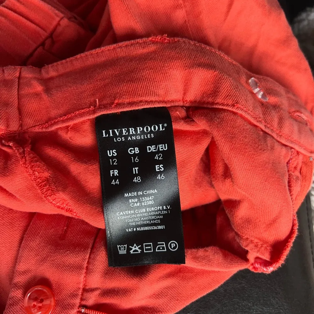 coral colored shorts - Image 8