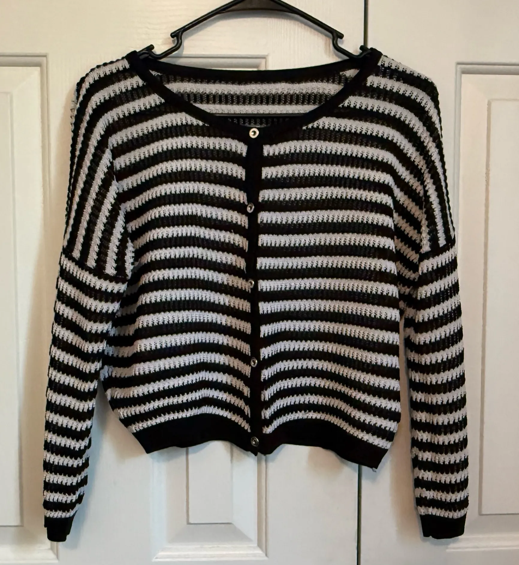 Black & White Striped Knit Cropped Sweater - Image 2