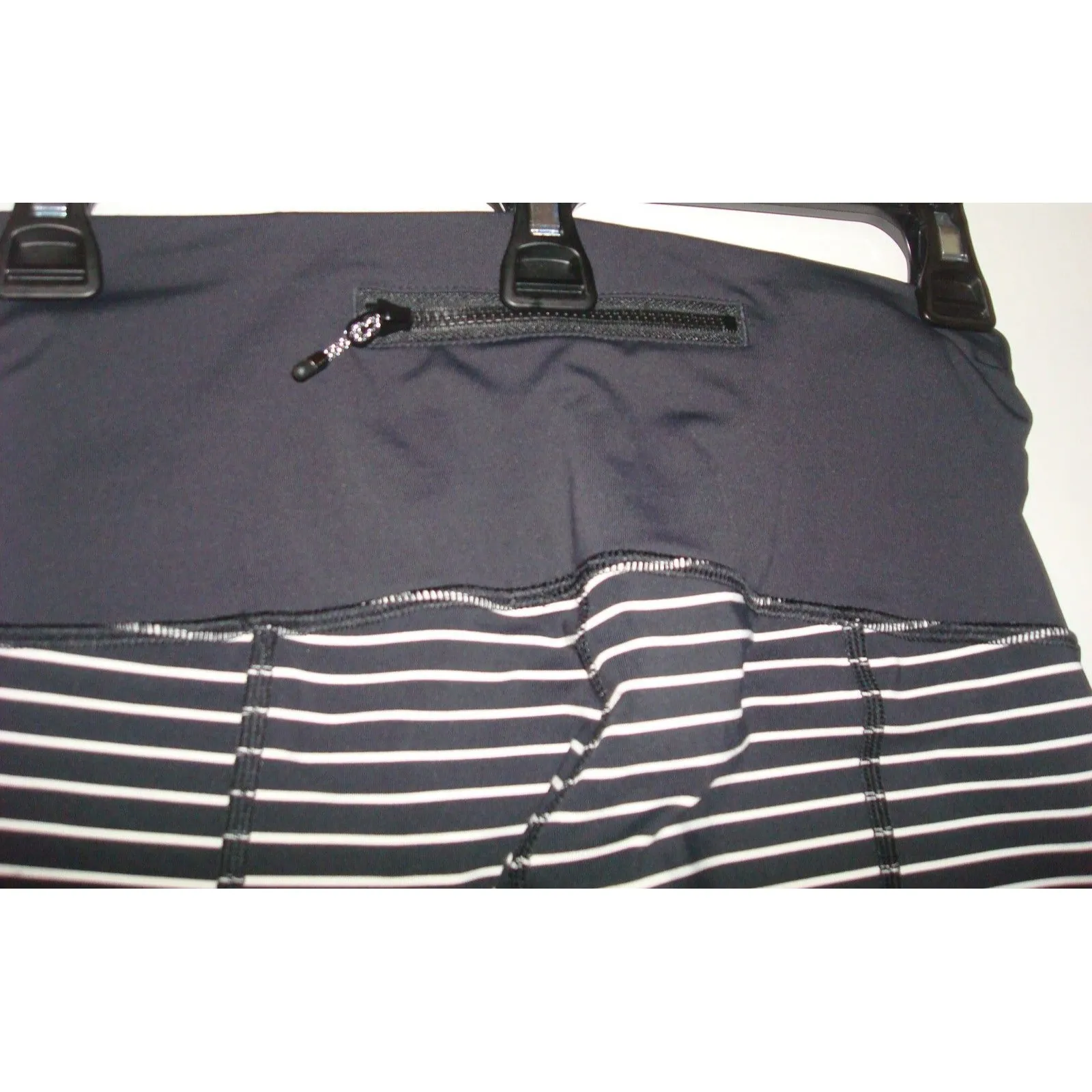 Set Lululemon sz 6 Think Fast Hoodie 4 Runday Crop Leggings Black White Stripes - Image 7