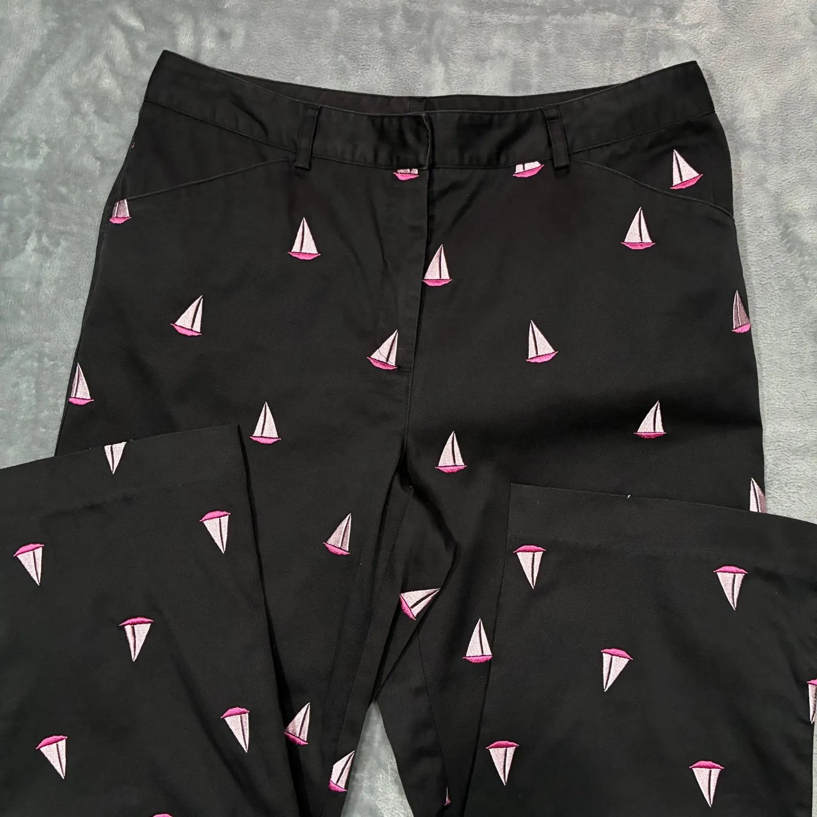 Lilly Pulitzer Women's Black Sailboat Print Capri Pants Size 8 - Image 3