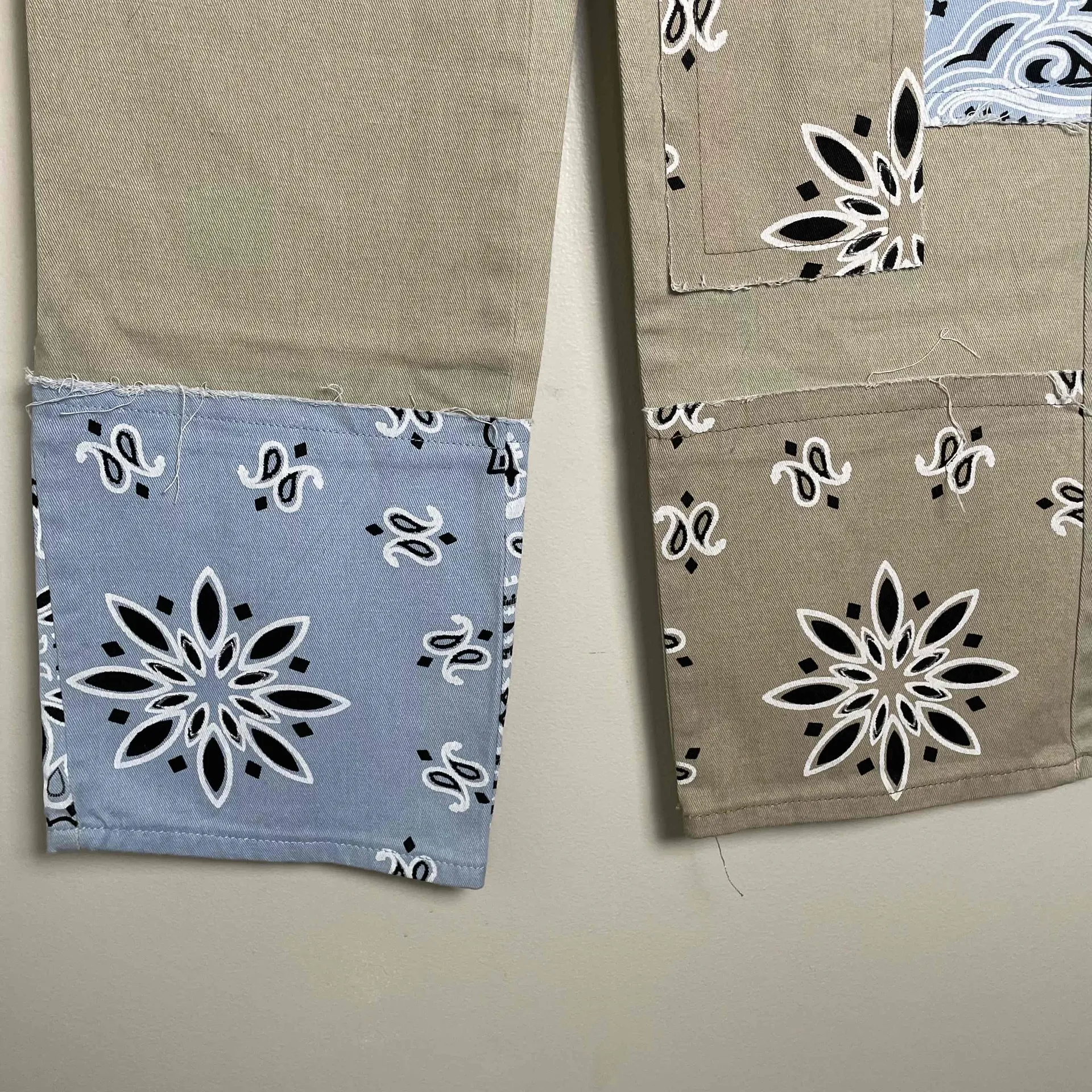 Boohoo New  Women's Patchwork Boho‎ Bandana Khaki Denim Pants - Image 4