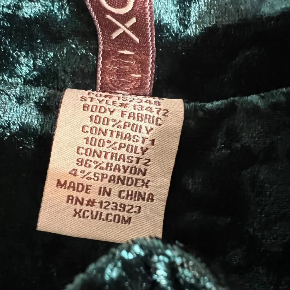 NWT XCVI Forest Green Full Zip Velvet‎ Velour Vest w/ Pockets Size Small - Image 2