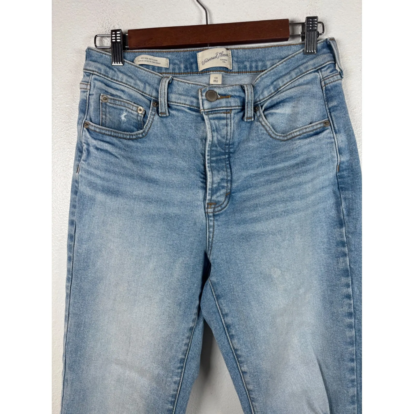 Universal Thread Womens 10R Mid Rise 80s Slim Distressed Light Wash Jeans‎ - Image 2