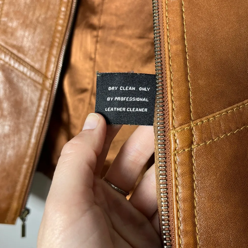 Vintage Anne Klein Longer Line Camel Faux Belted Leather Jacket Sz M - Image 8