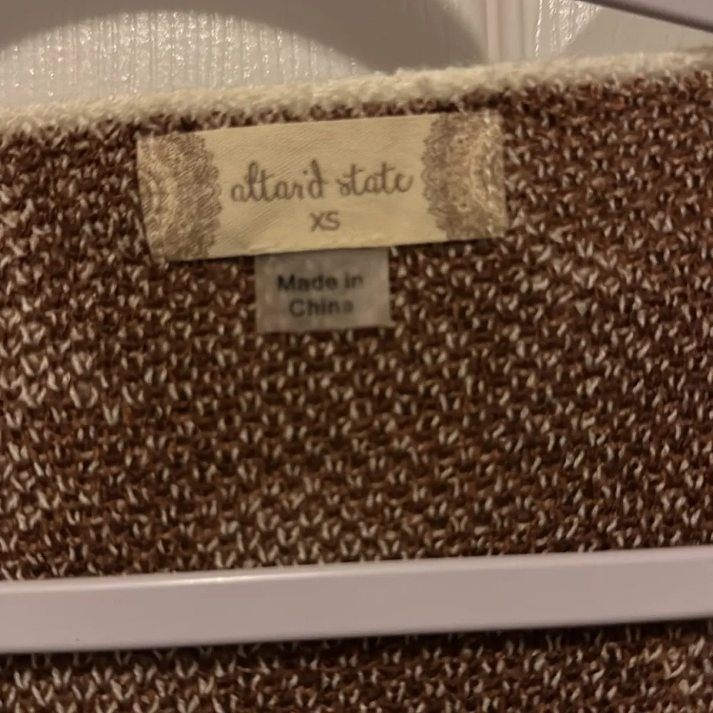 Altar’d State Brown and Cream Cow Print V Neck Sweat Size XS - Image 3