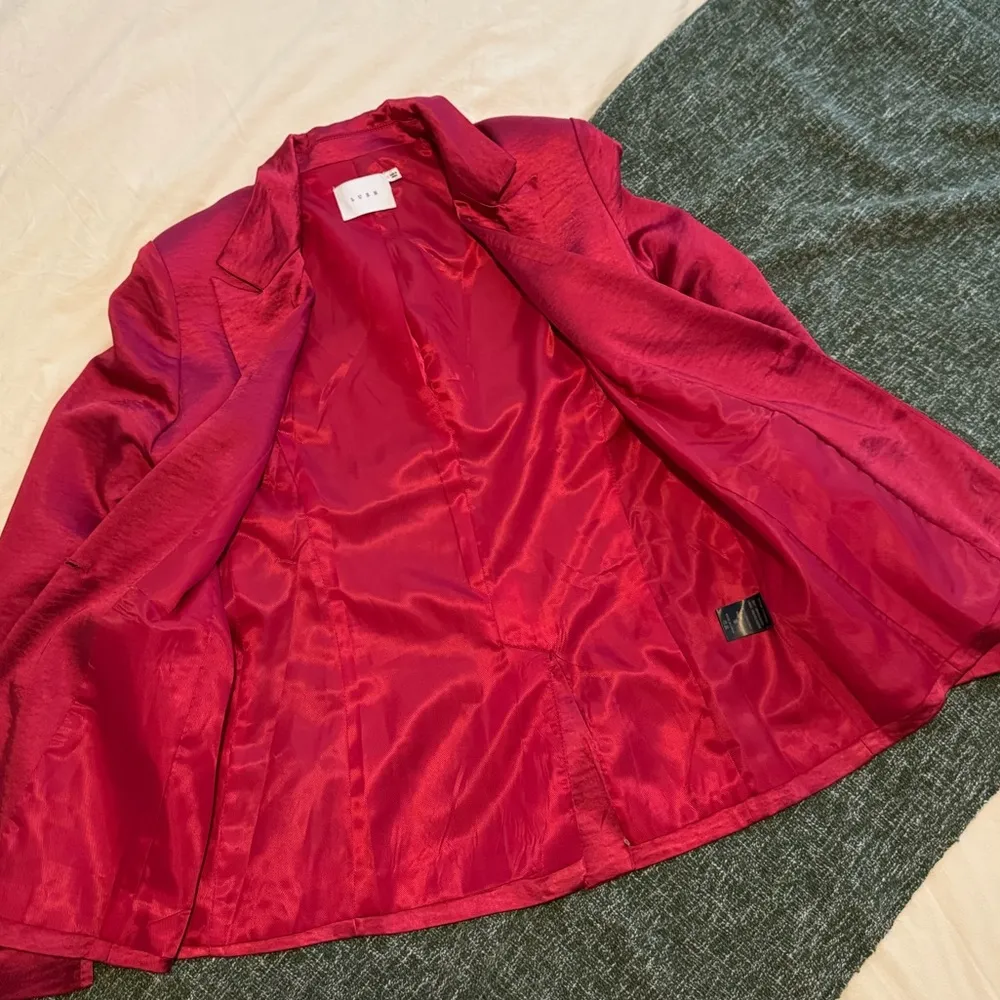 Elegant Women's Pink Blazer - Image 4