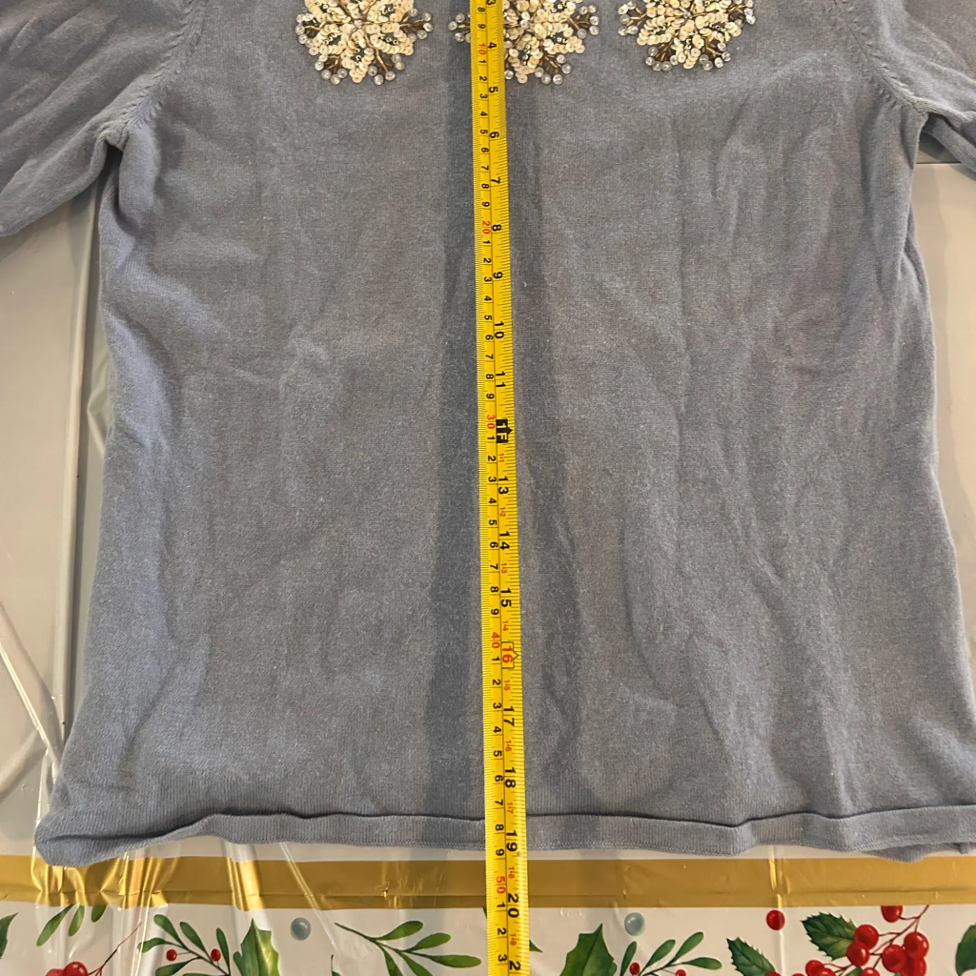 Tiara International Christmas Collection 2004 women's long-sleeve sweater Small - Image 6