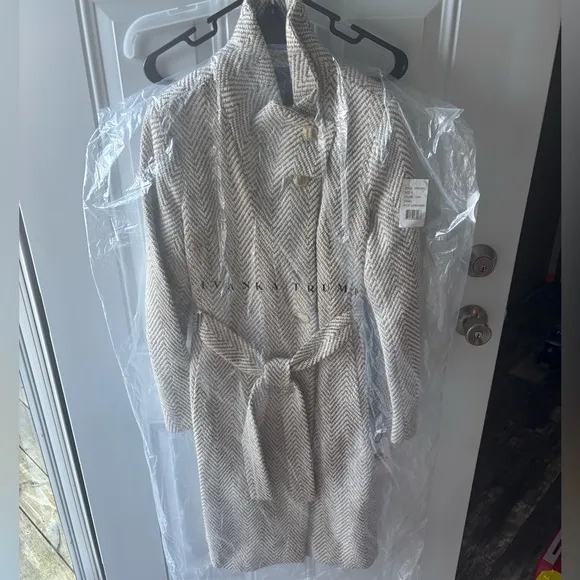 Nwt Ivanka Trump Wool Blend trenchcoat With Belt Originally $400  size 6 - Image 2