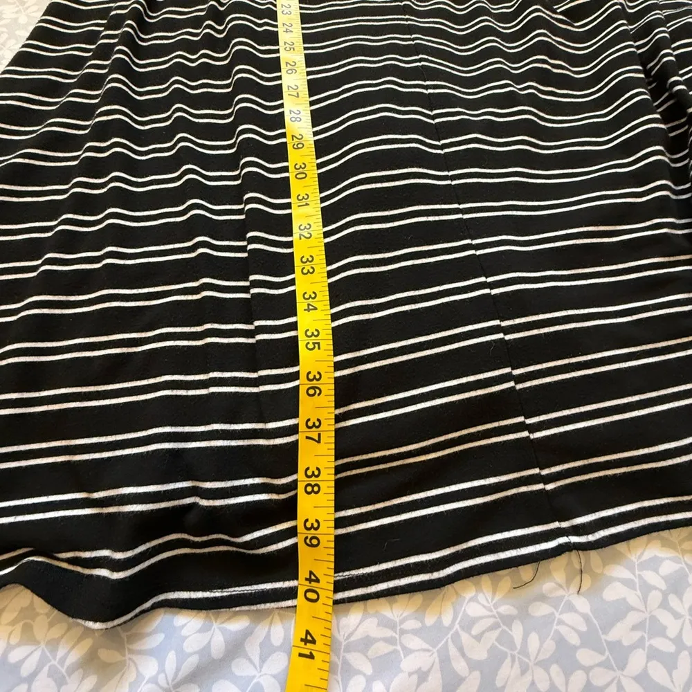 Torrid Black and White Striped Shirt 
 Size 3 - Image 5