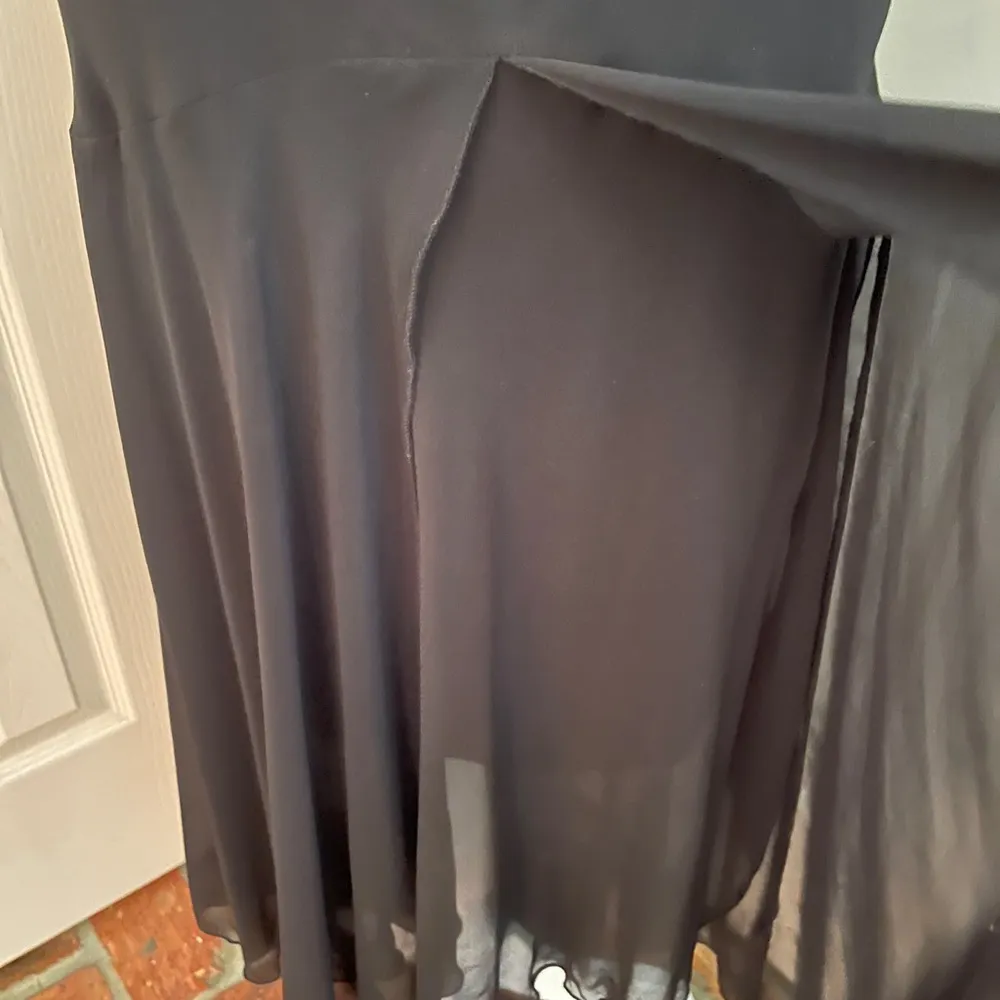 Brioche lined polyester chiffon high low spaghetti strap little black dress. 11 Size undefined - Image 3