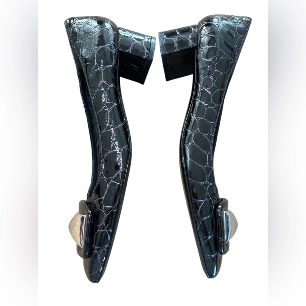 Stuart Weitzman Women’s Croc Embossed Black Leather Block Heel Pump Buckle Sz 8 - Image 3