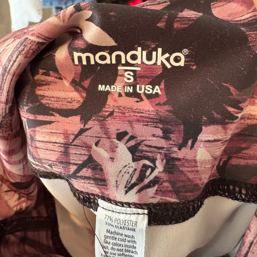 Manduka Burgundy‎ Leggings Size Small - Image 6