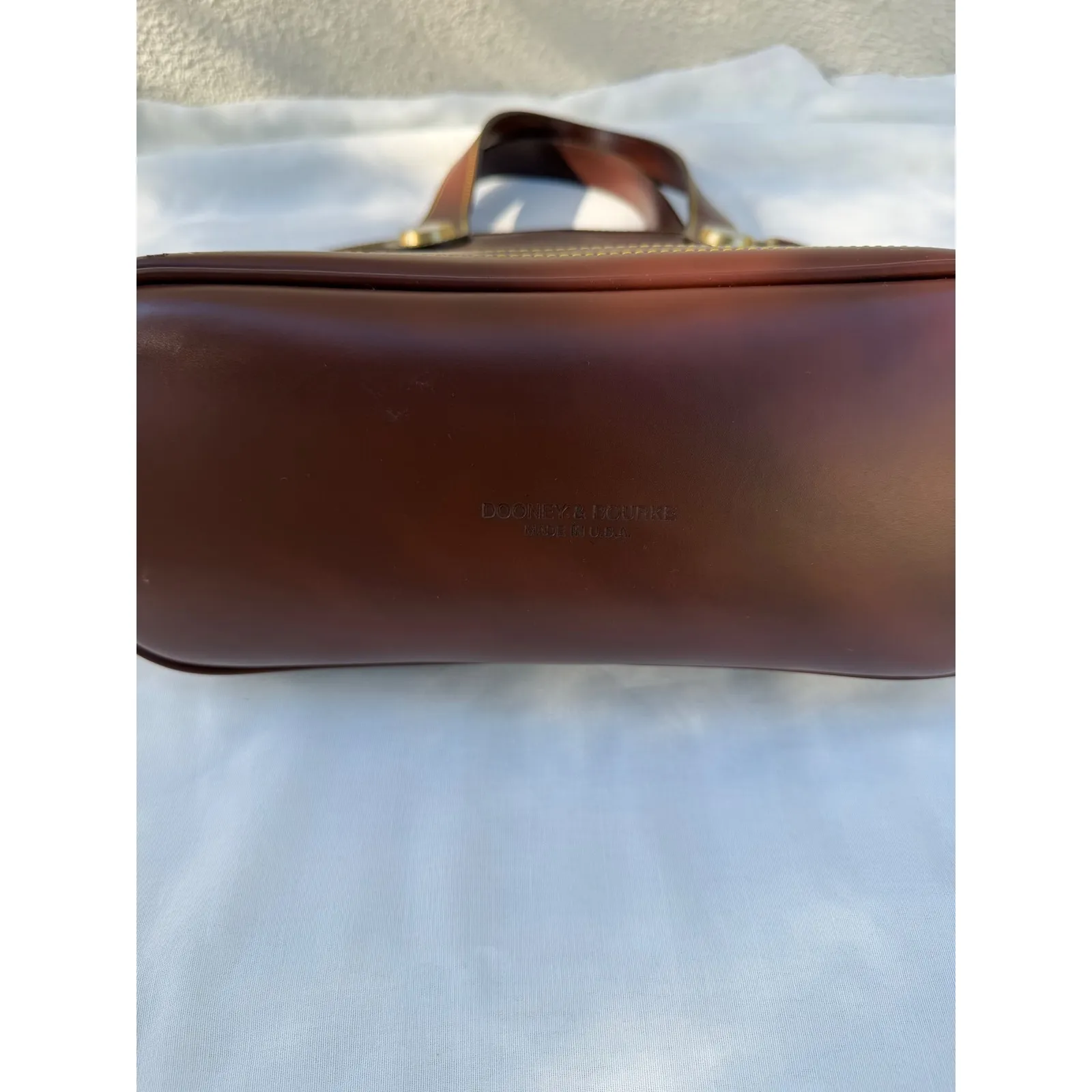 Vintage Dooney & Bourke
Cabriolet Dome Satchel Bag Made in USA - Image 7