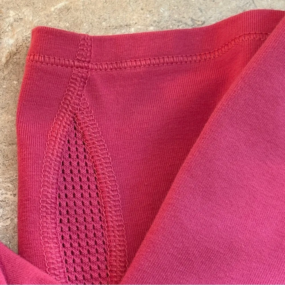 Under Armour Pink cropped Leggings size Small - Image 5