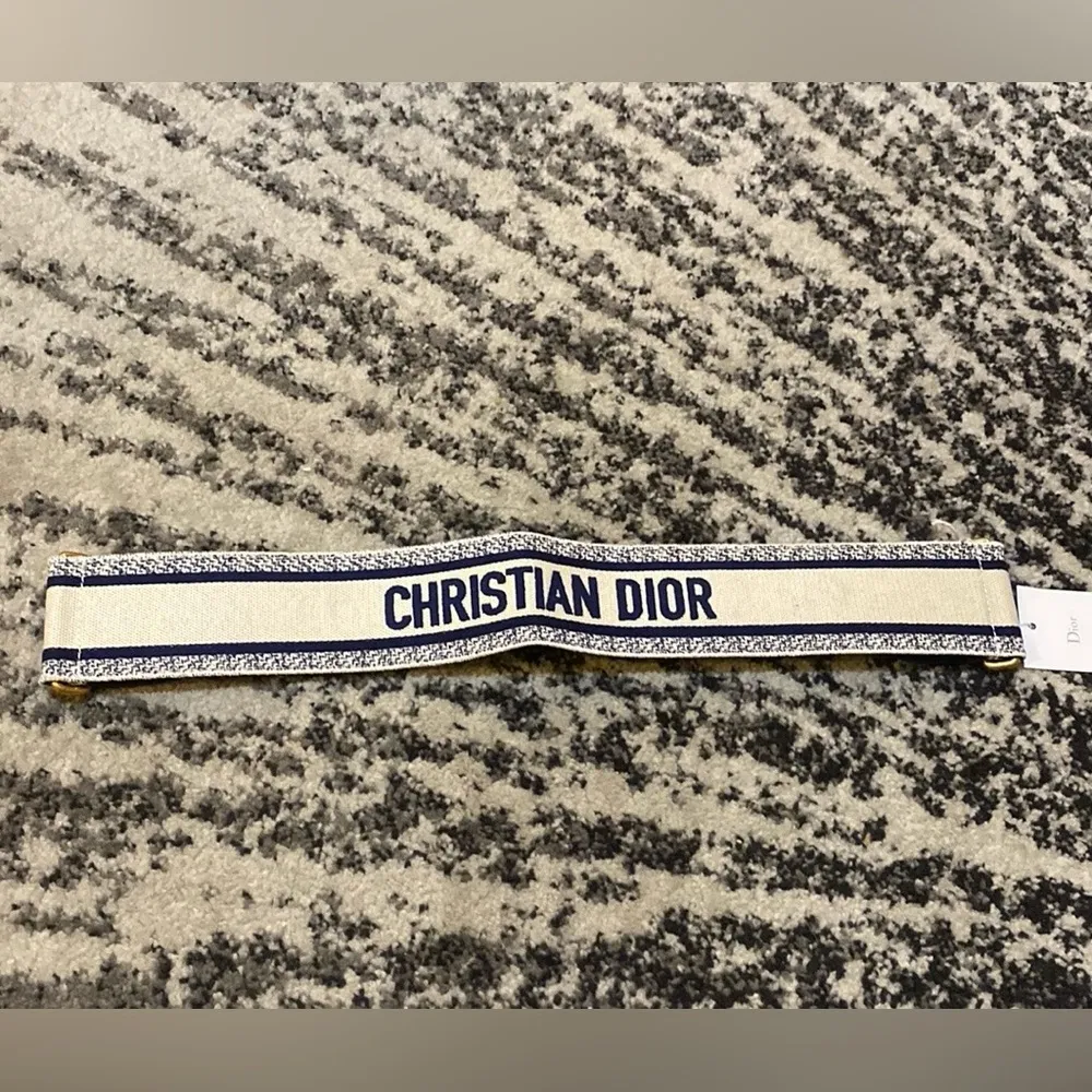 Christian Dior Embroidered Canvas Leather Blanc/Bleu size 80 - Image 4