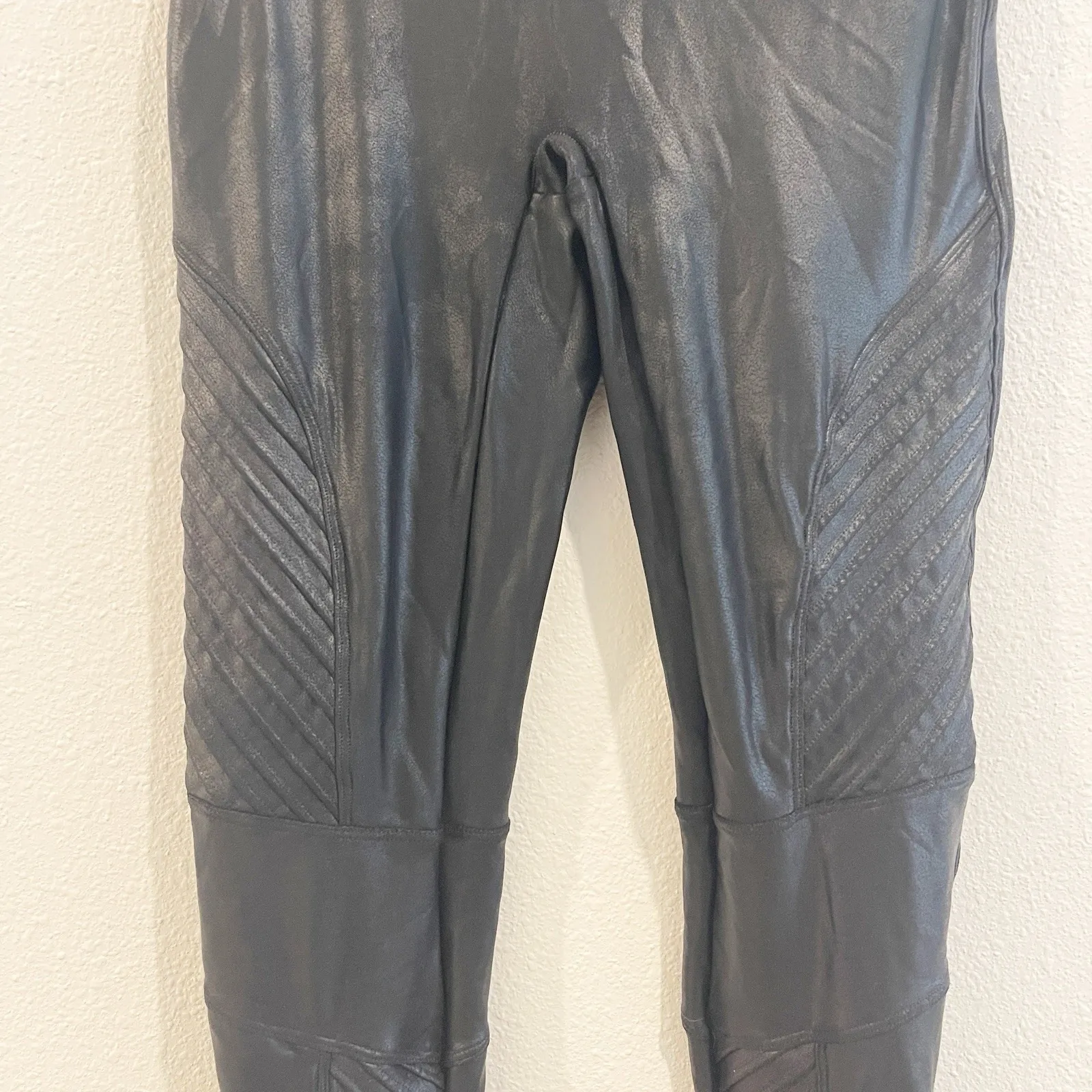 Spanx Leggings Women Med Moto Black Slimming Compression Bikercore  Faux Leather - Image 3