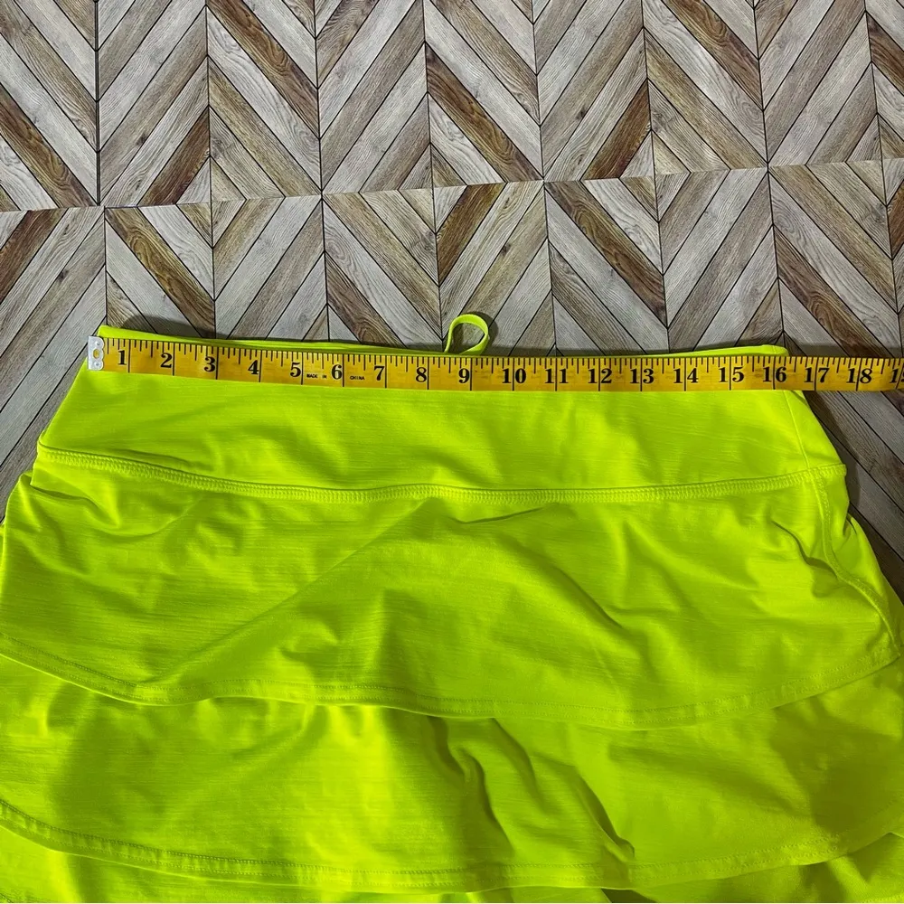 ATHLETA High Rise Swagger‎ Skort Neon Yellow Large Tiered Ruffle Short Active - Image 11