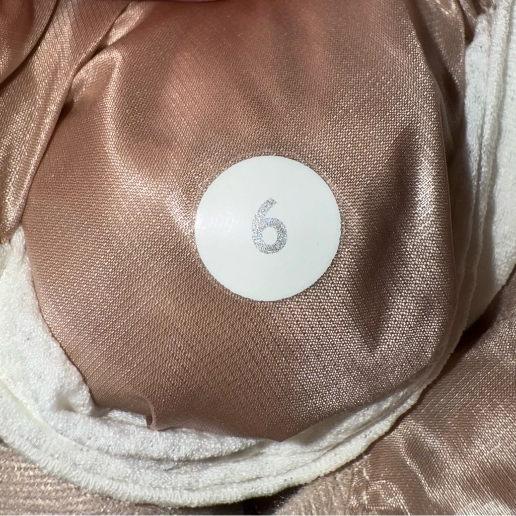 2013 Lululemon Fluffin’ Awesome Vest Rose Gold Size 6 Ultra Rare Goose Down Vest - Image 11