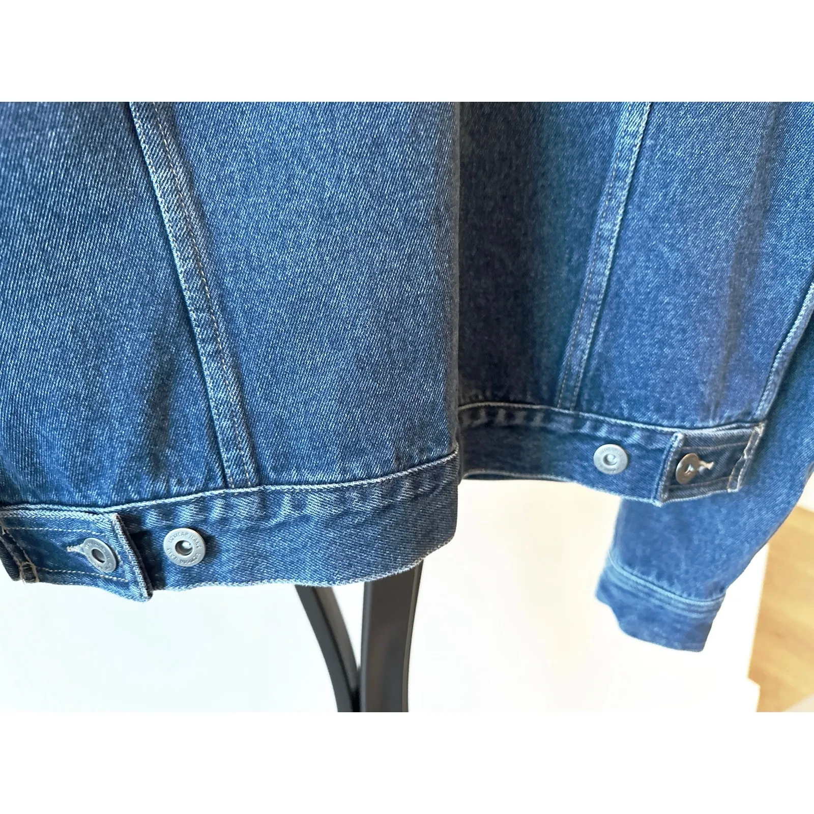 Liz Claiborne Size Small Blue Denim Jacket Button Front - Image 6