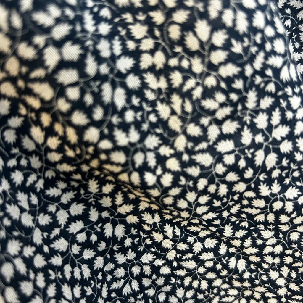 Nation LTD Pasha Blue/White Floral Puff Sleeve Smocked Midi Dress Size Small - Image 12