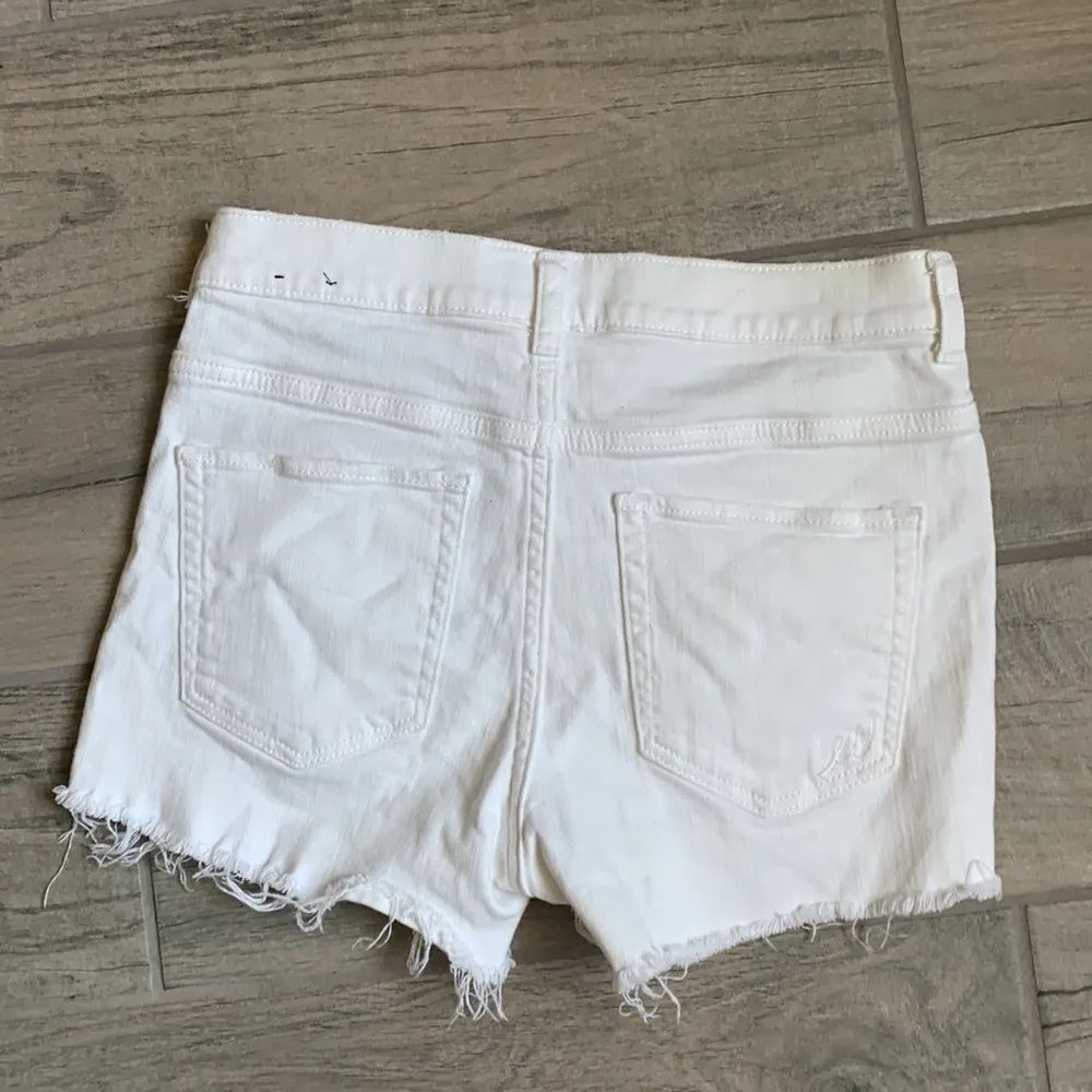 EXPRESS  white shorts - Image 4