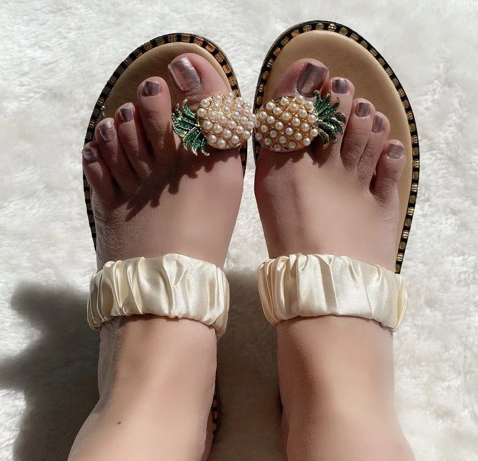 Pearl pineapple satin stretchy strap sandals 7  - Image 2
