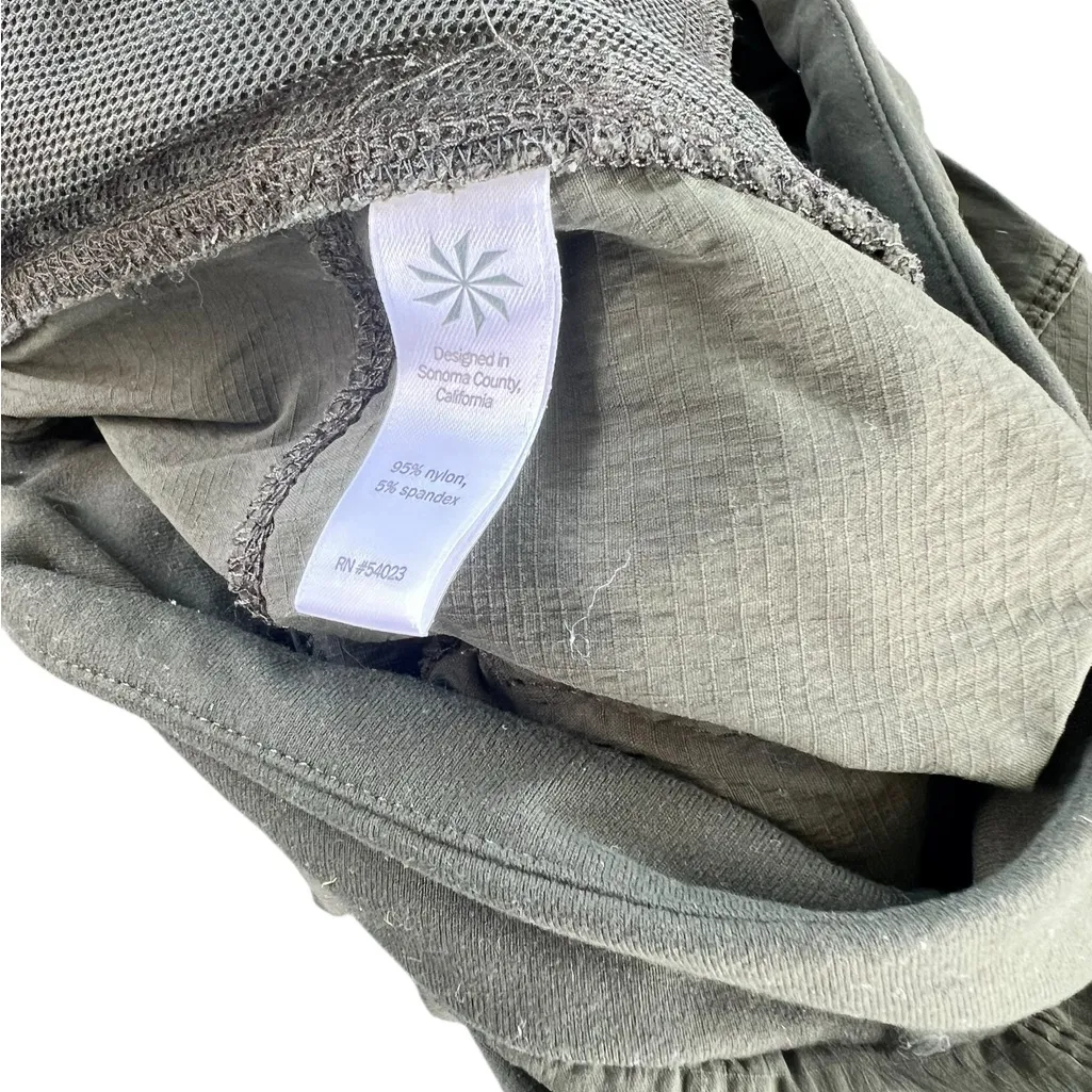 Athleta Sage Cargo workout Shorts for Women - Image 3