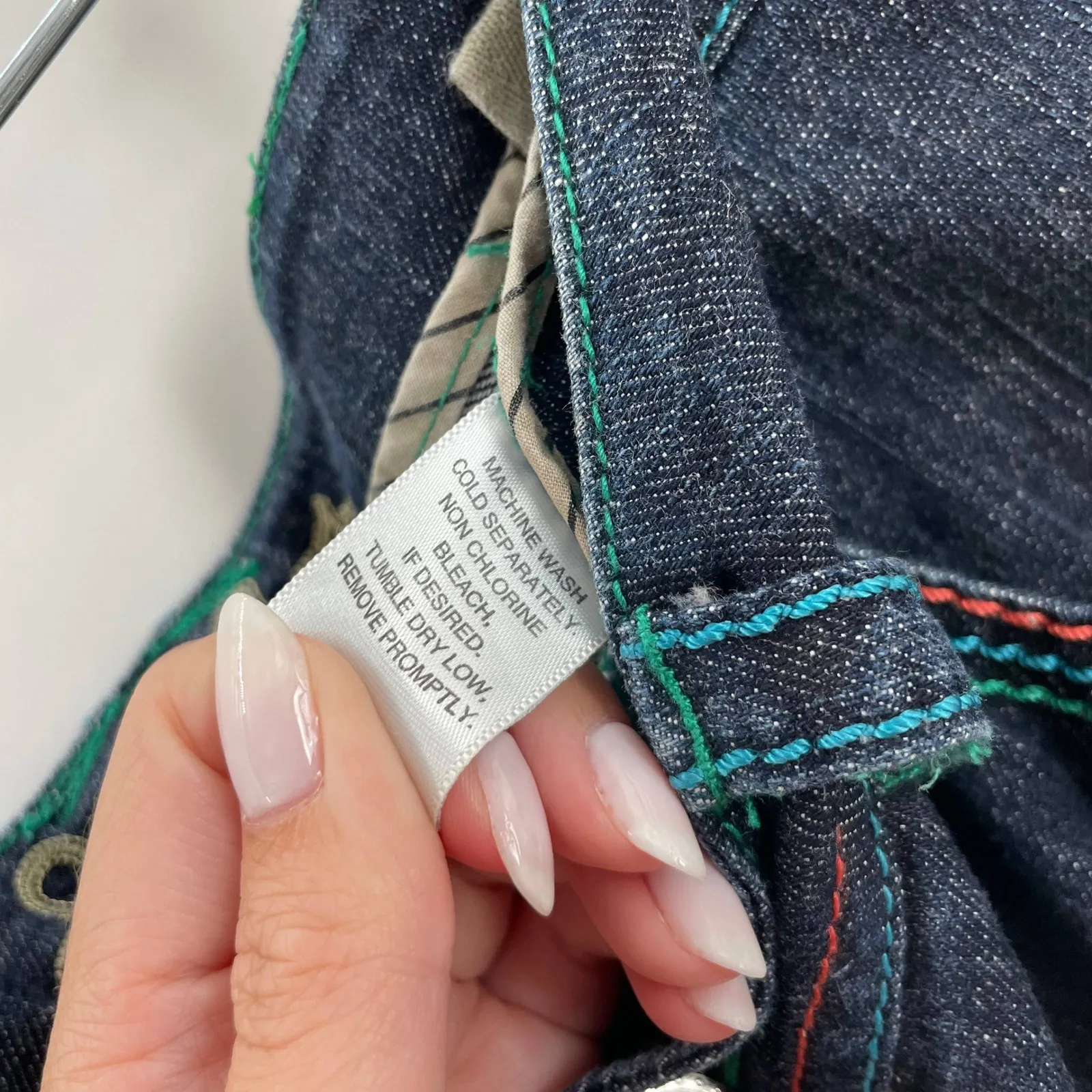 Sean John Women's Blue Low Rise Y2K Street Embellished Denim Capri Jeans Size 3 - Image 7