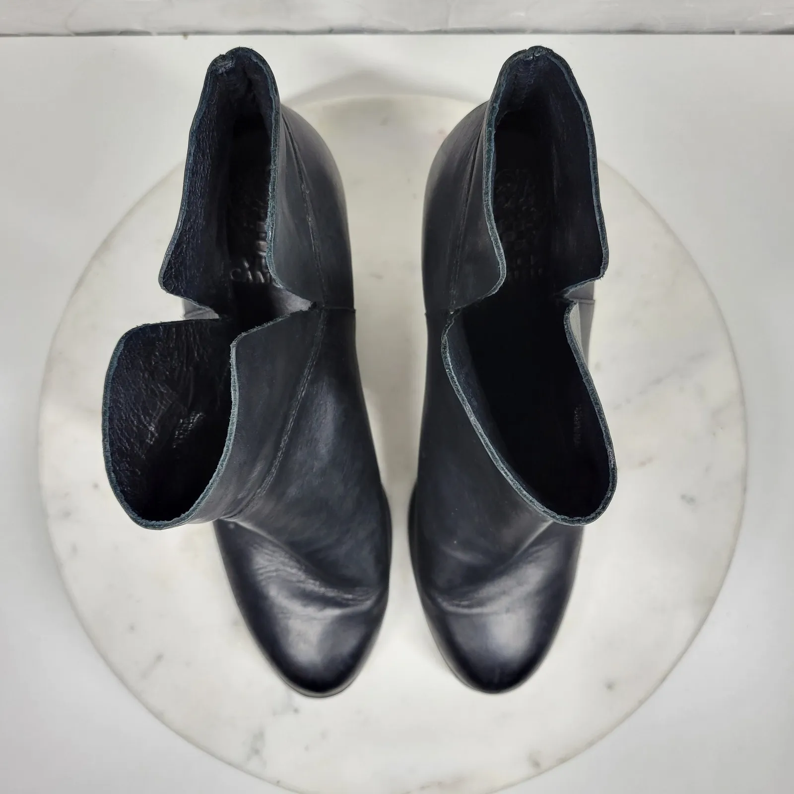 Vince‎ Camuto Helyn Ankle Boots Womens 8.5 Black Soft Leather Pull On Block Heel - Image 14