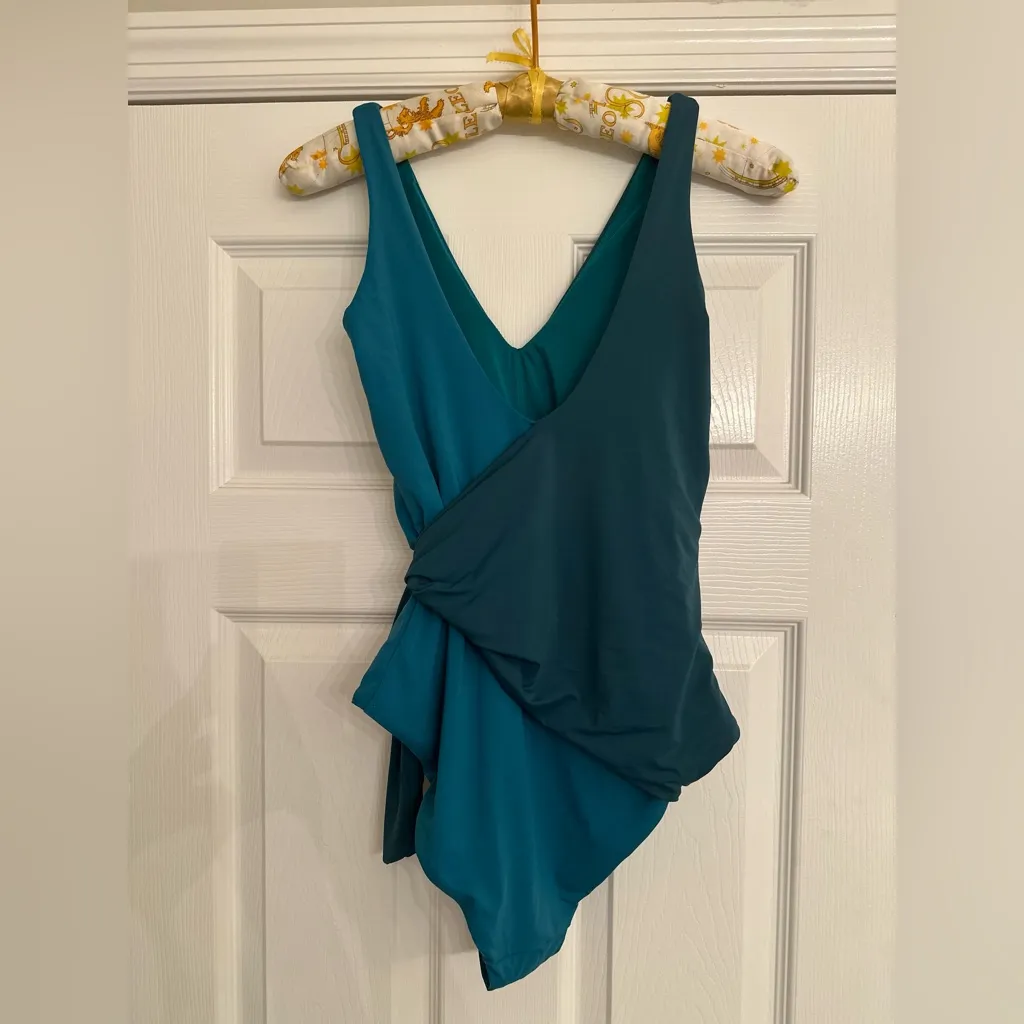 Knix Leakproof Side - Image 2