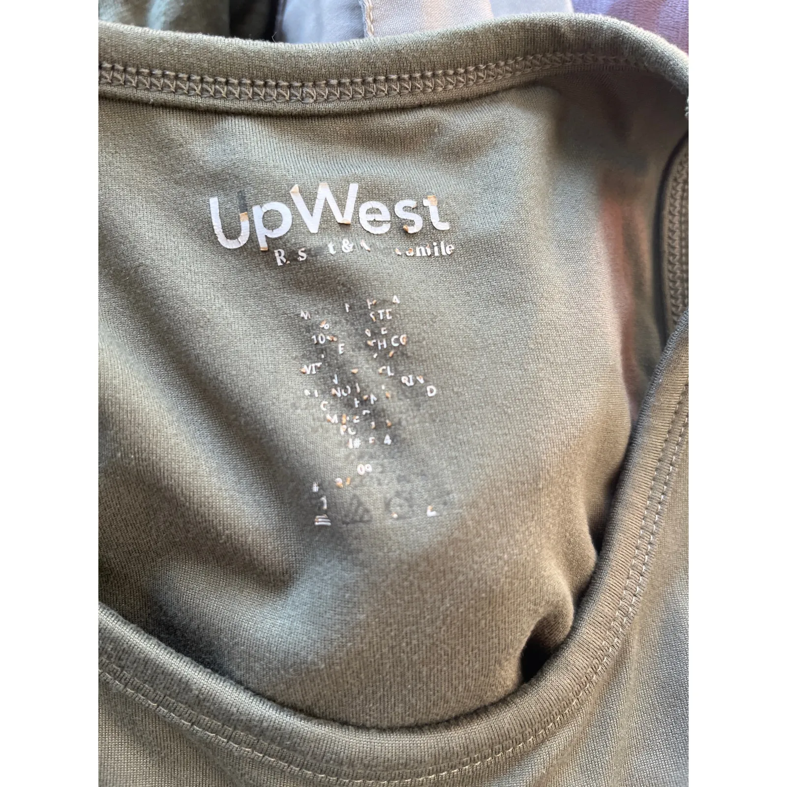 Upwest Green Soft Tank Top with Built in Bra Women’s Size Small - Image 5