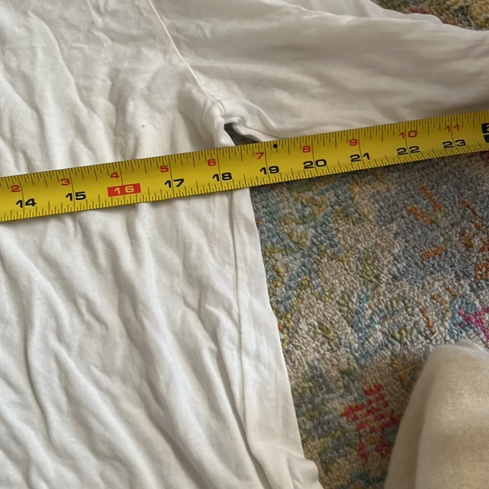 Super soft cute shirt Size M - Image 4