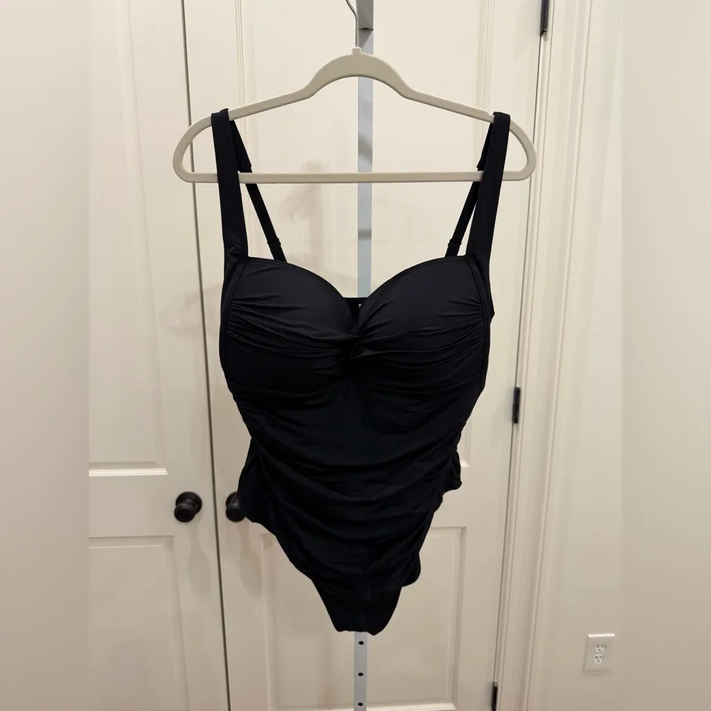 Sea Level Australia Eco Essentials Twist Front One Piece Size 16 Black - Image 7