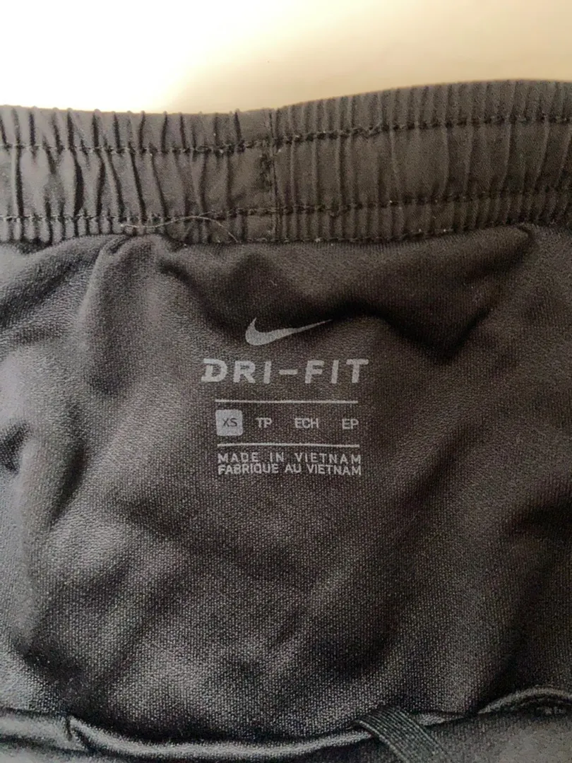 Nike Black Tempo Running Shorts - Image 5