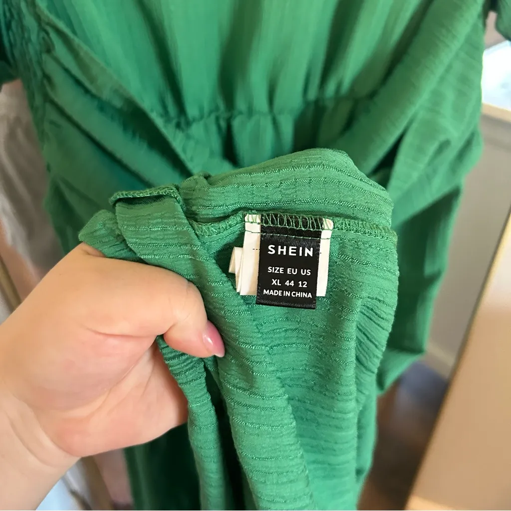 SHEIN emerald green ruched tiered midi dress size xl - Image 6