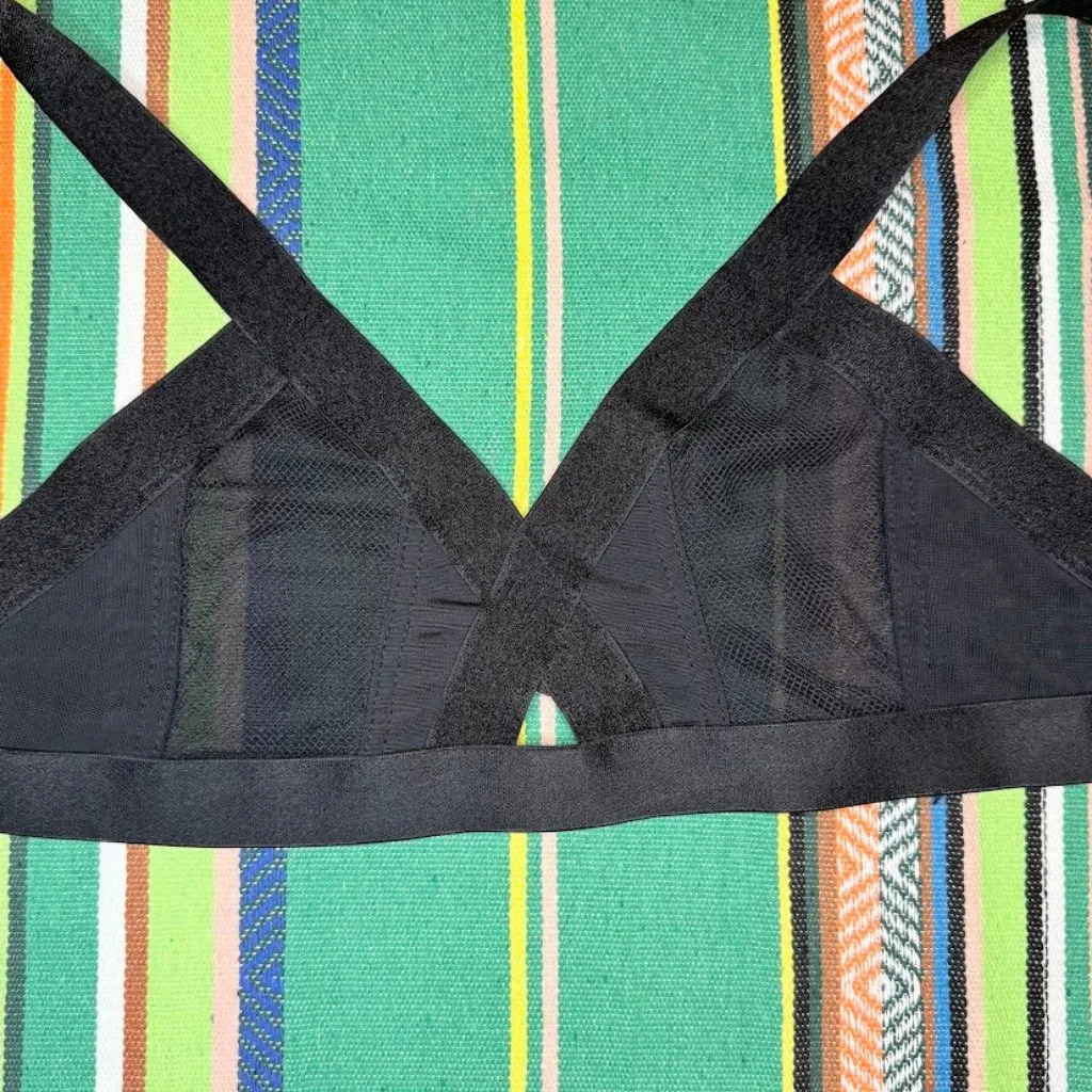 French Affair Stretch Mesh & Elastic Crossover Bralette in Black size Large - Image 2