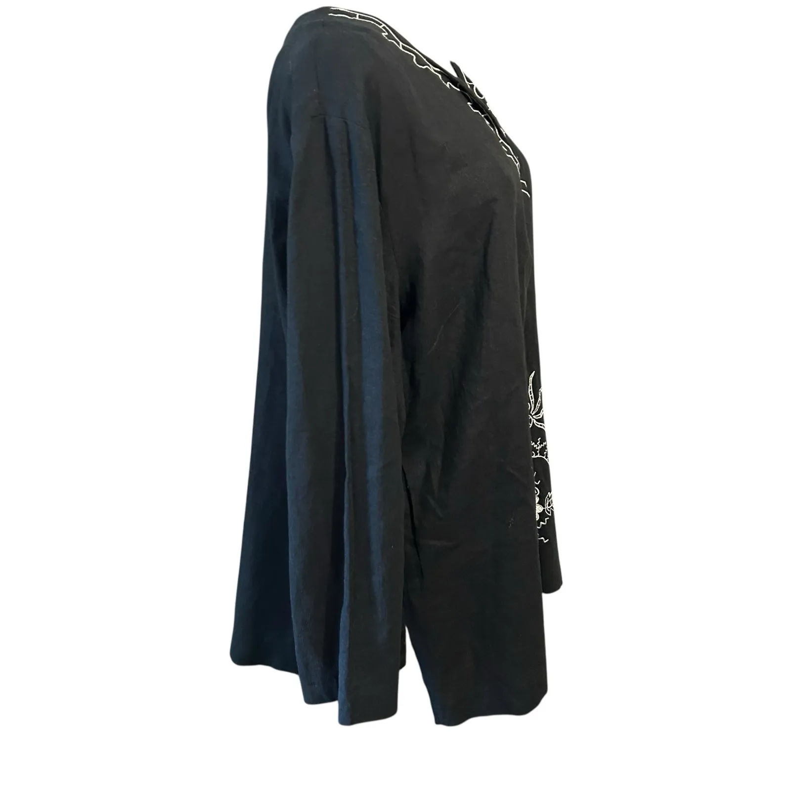A.K.C 1X Black Linen Blend Embroidered Floral Tunic Top Blouse Long Sleeve Y2K - Image 5