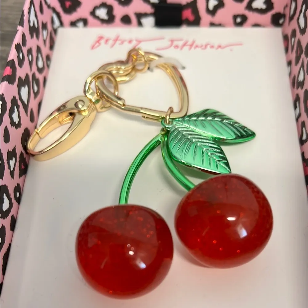 Betsey Johnson 🍒🌸 Cherry Bag Charm Green Leaves 🍃 - Image 6