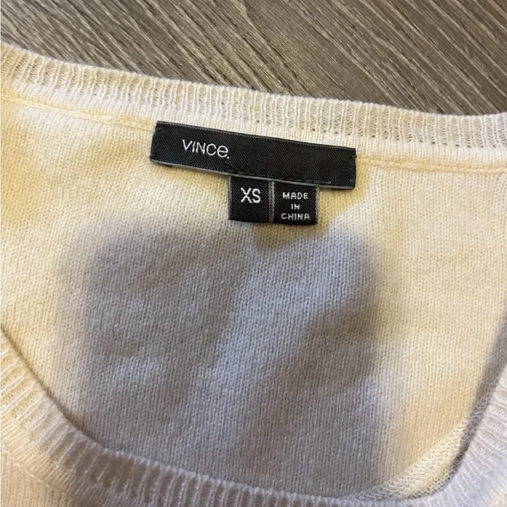 Vince 100% Cashmere Sweater Off White Womens Size XS Round Neck Long Sleeve - Image 7
