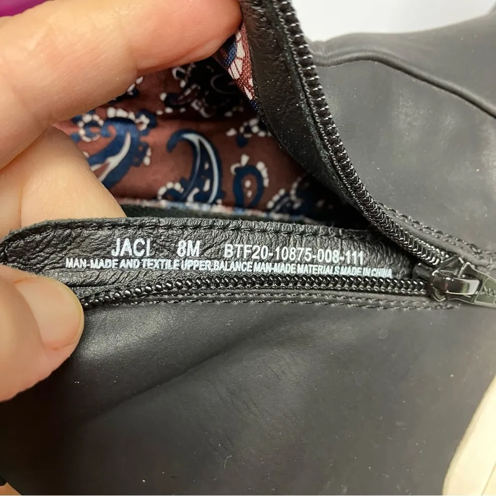 Bare traps Jaci wedge Booties black size 8 - Image 6