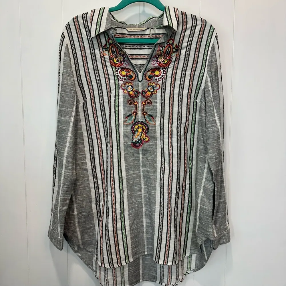 Soft Surroundings Brookhaven Aruba Floral Embroidered Longline Cotton Tunic - Image 4