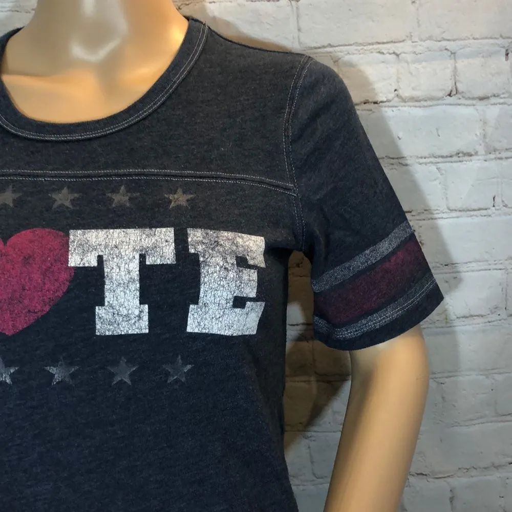 PINK Victoria's Secret VOTE Tee Shirt Small - Image 5