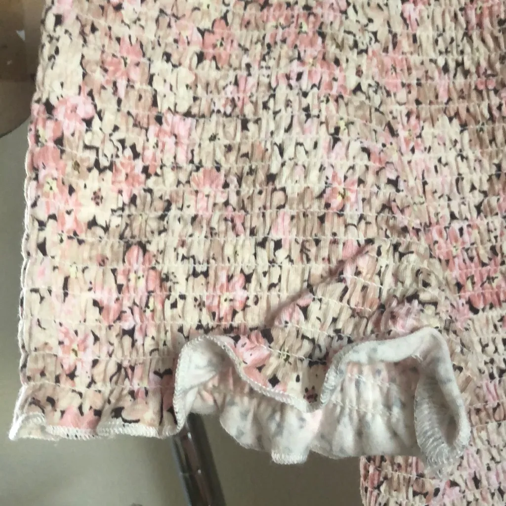 H&M Floral Crop Top. - Image 5