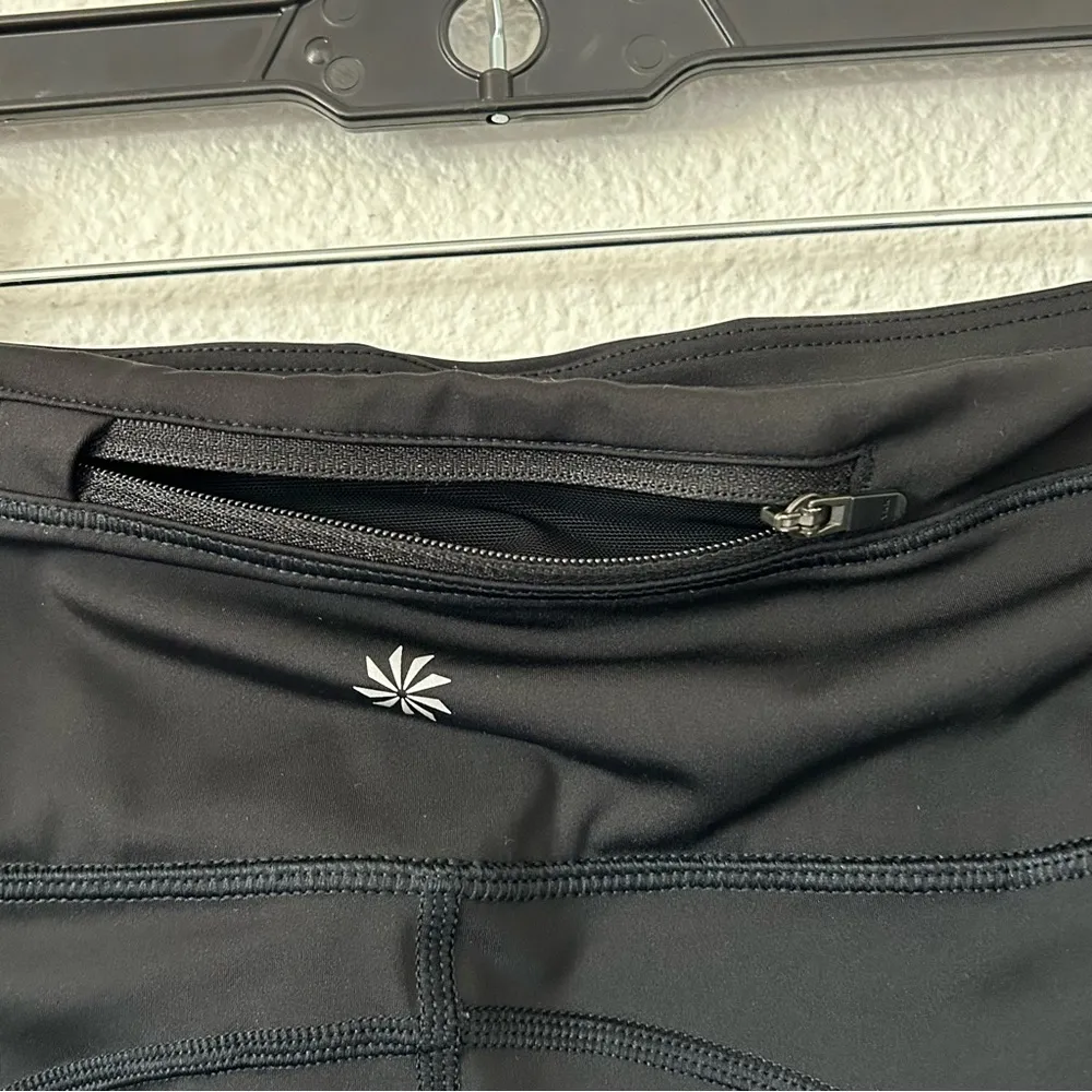 Athleta accelerate crop pant Sz M - Image 12