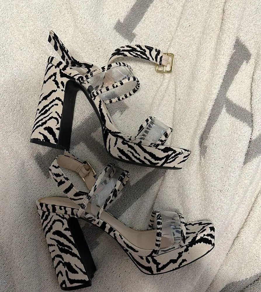 Zebra Heels Size 9 - Image 2