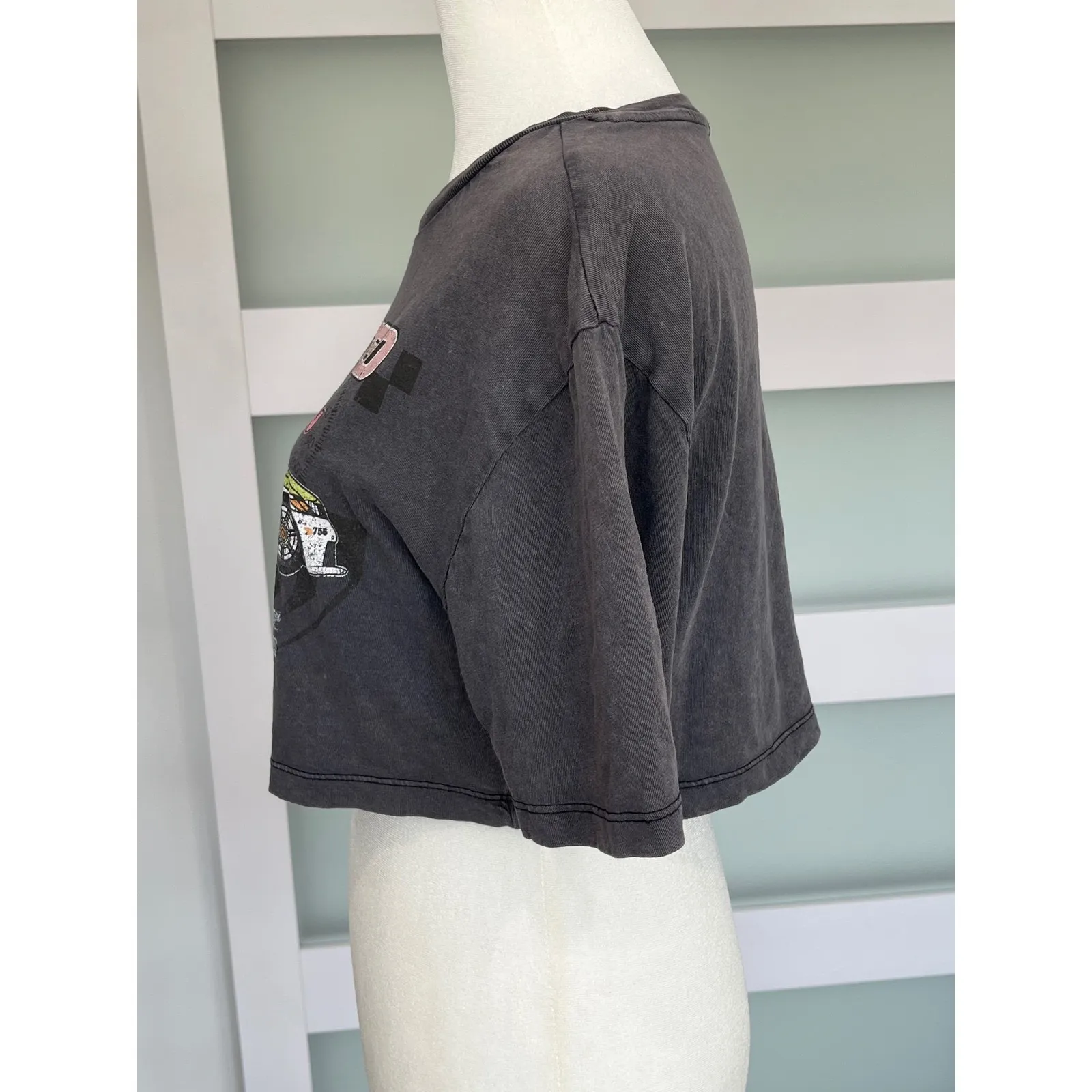 GARAGE Hot Speed Champion Roads Graphic Cropped T Shirt Womens TP XS Dark Gray - Image 5