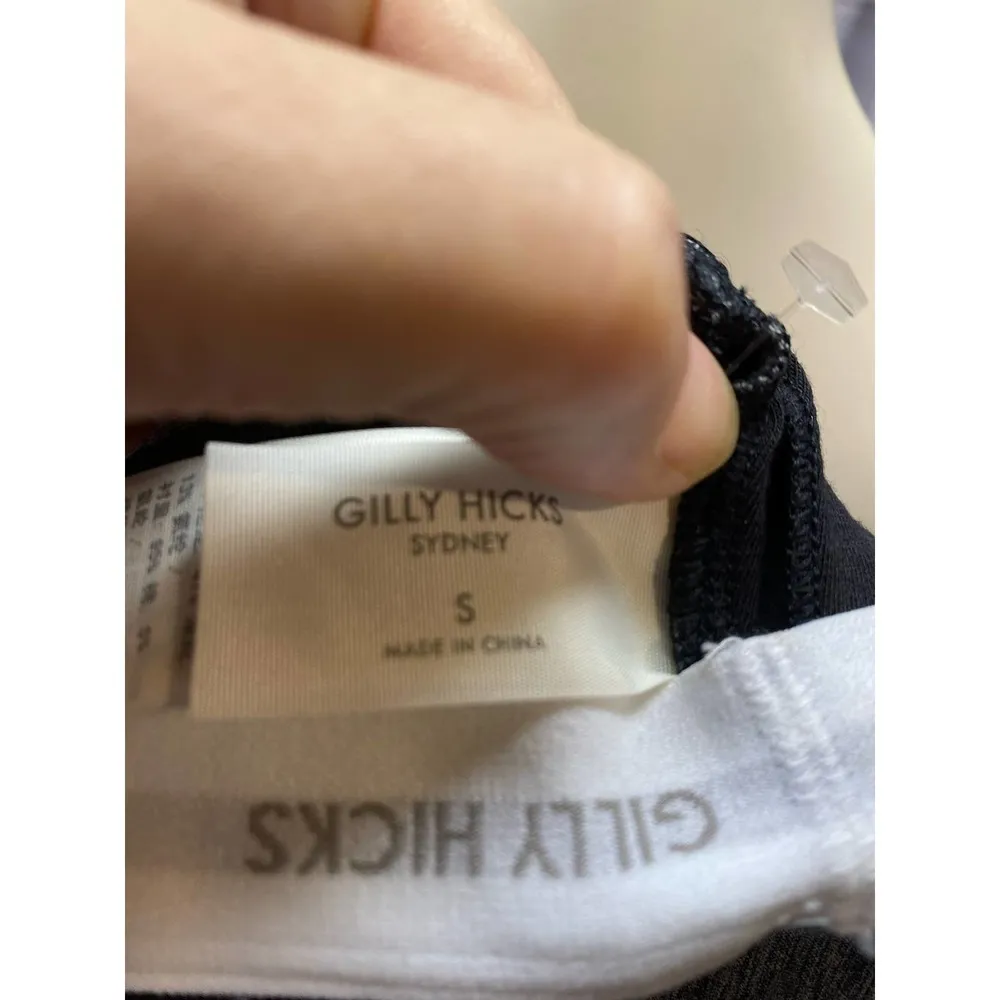 GILLY Hicks Sports Bra SMALL Hollister Heather Gray Racerback Lined Athletic Gym - Image 4