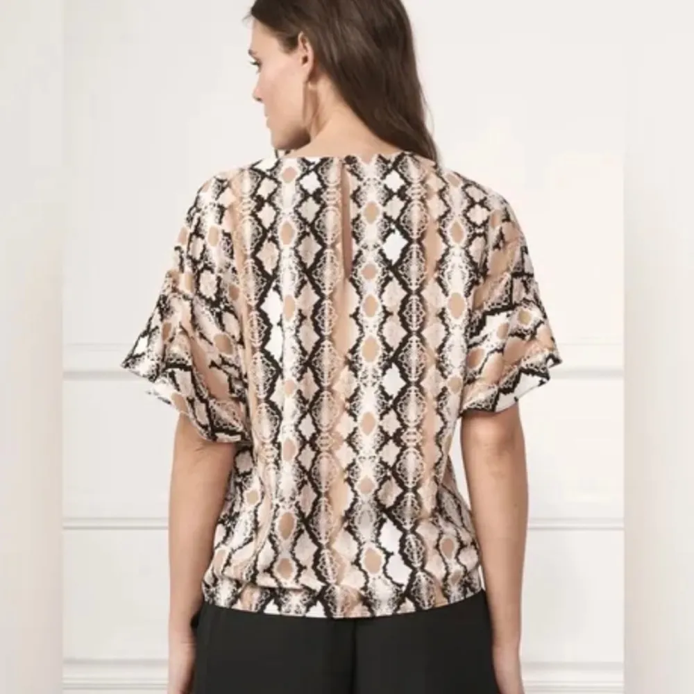 Three Eighty Two‎ | Women’s Josh Ruffle Python Tee XS Tan - Image 5